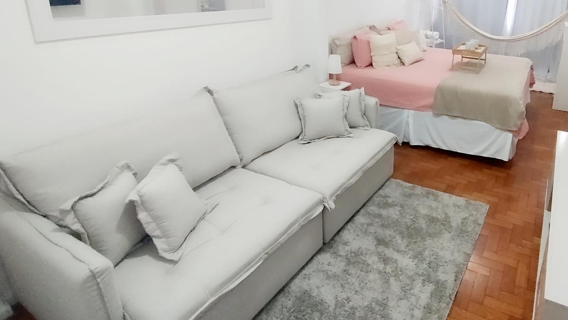 Lindo Partamento Pertinho Da De Copacabana!